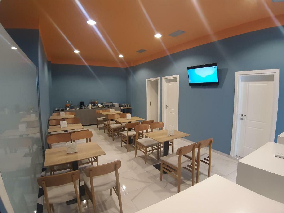 Bistrica Hotel Sarande Bagian luar foto