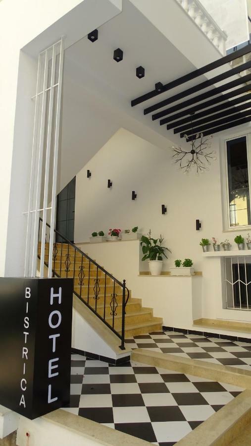 Bistrica Hotel Sarande Bagian luar foto