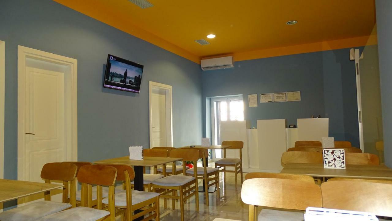 Bistrica Hotel Sarande Bagian luar foto