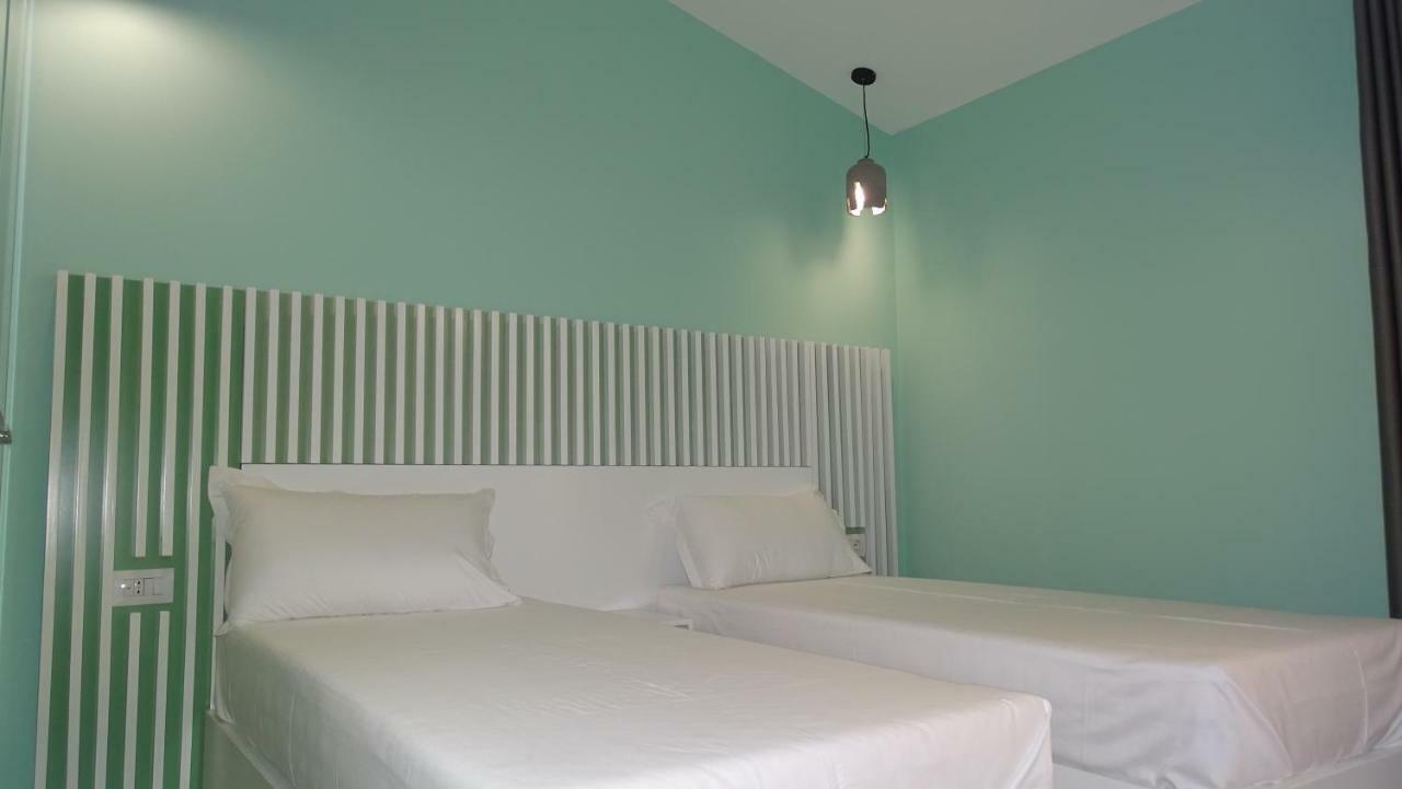Bistrica Hotel Sarande Bagian luar foto