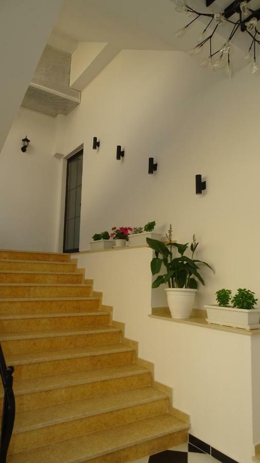 Bistrica Hotel Sarande Bagian luar foto