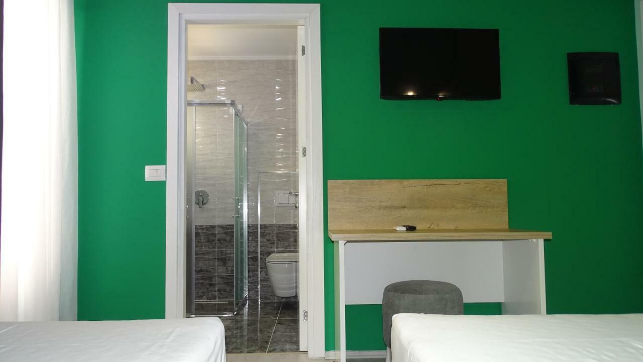 Bistrica Hotel Sarande Bagian luar foto