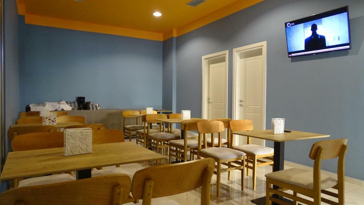 Bistrica Hotel Sarande Bagian luar foto