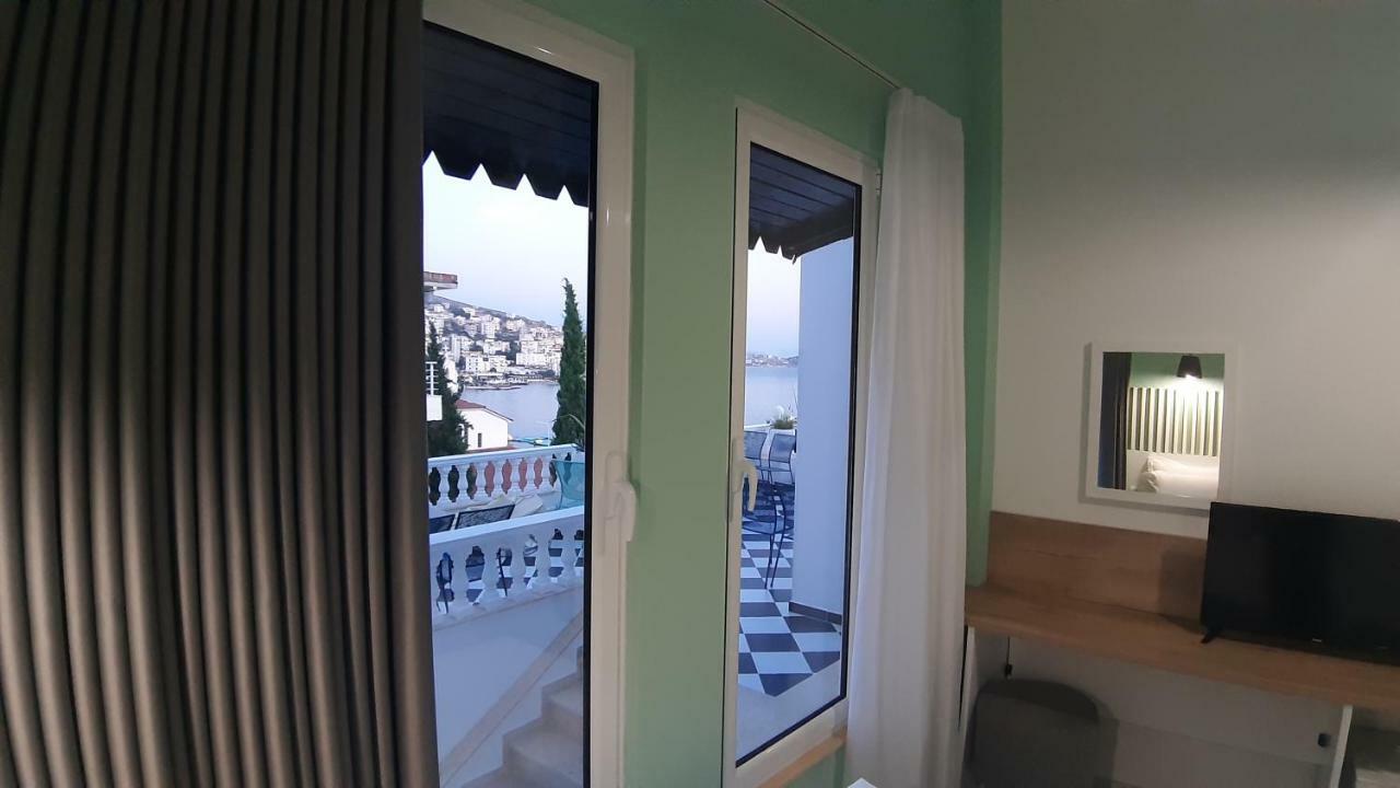Bistrica Hotel Sarande Bagian luar foto